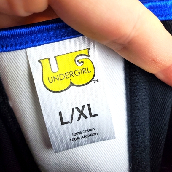 USO Girl Costume Captain America - Picture 3 of 7